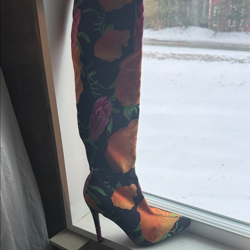 Anne Michelle Black and Floral Heeled Boots